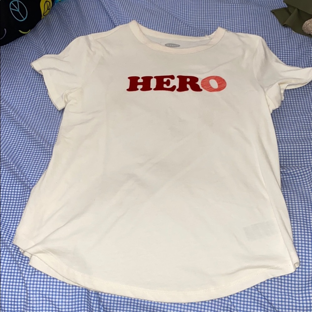 White tee shirt